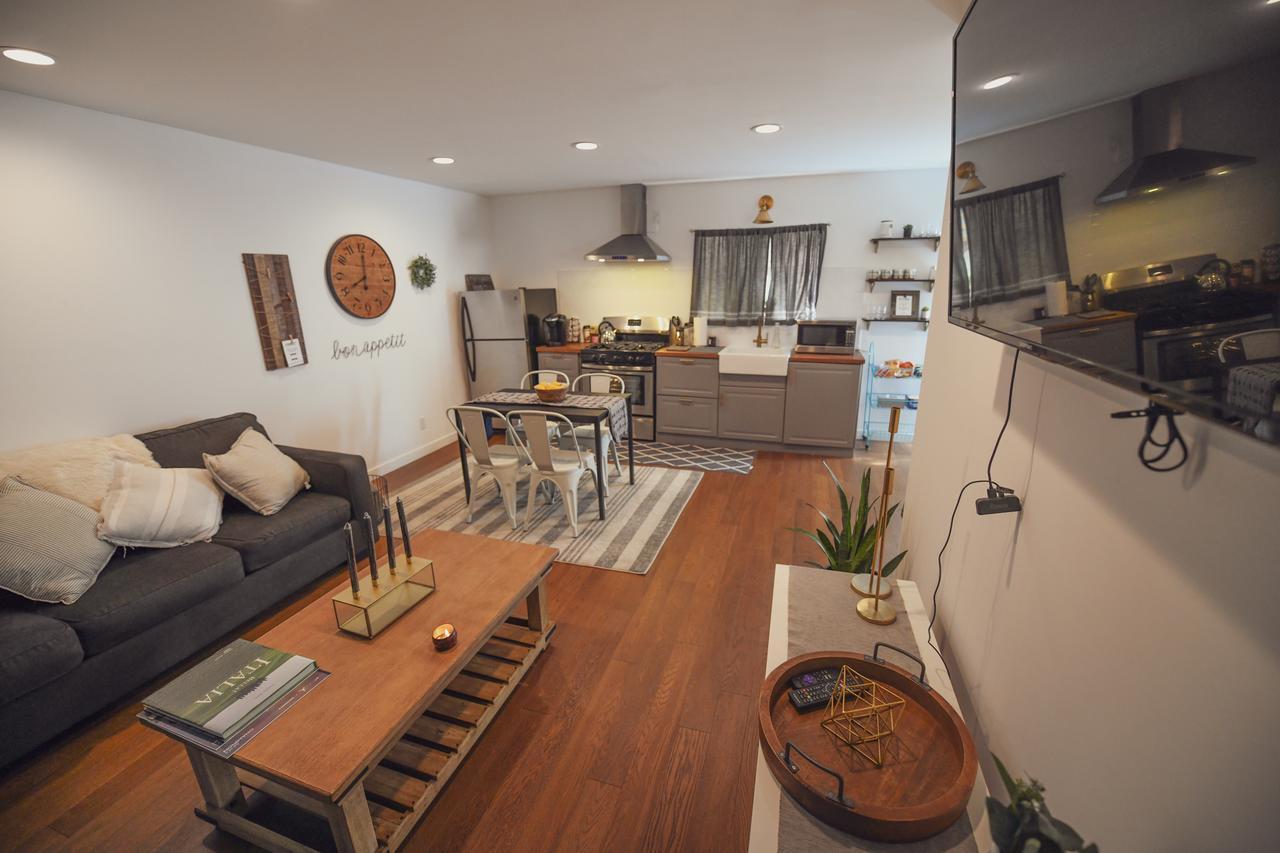 Charming Valley Village Permit # Hsr Two Three Zero Zero 2794 Pensión Los Ángeles